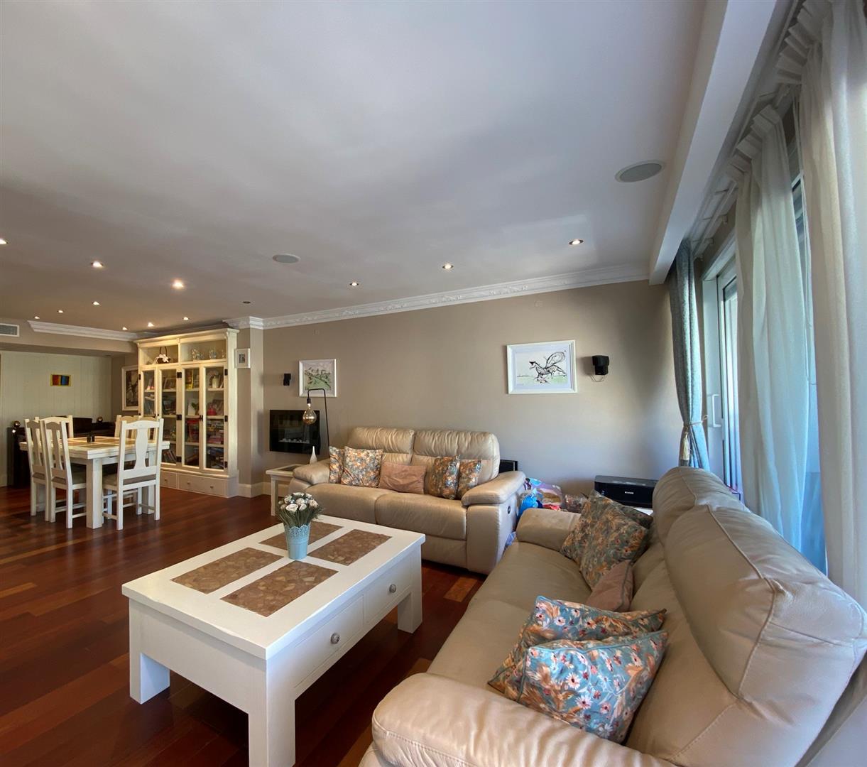 Image of House - 4 Bedrooms - 3 Bathrooms for Rental in South District-Gibraltar, Image 9